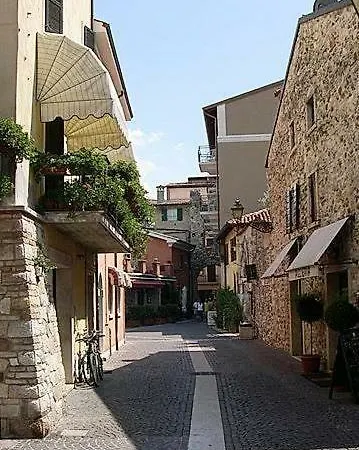 Center & Panorama